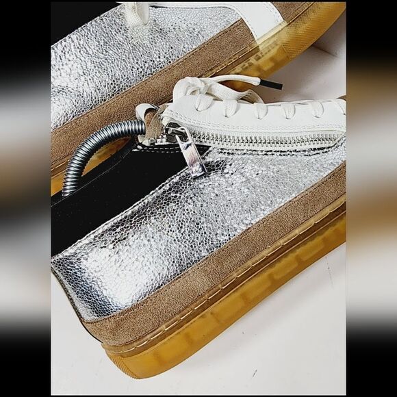 Kenneth Cole  - Picture 13 of 13